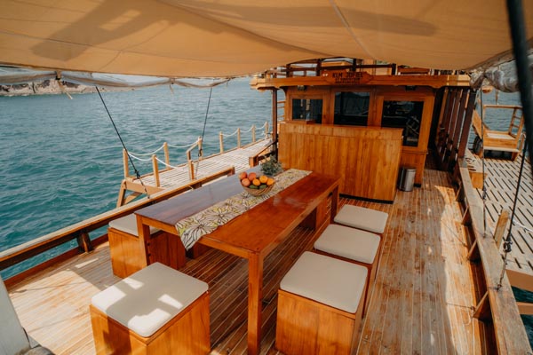 Dinning Deck_3
